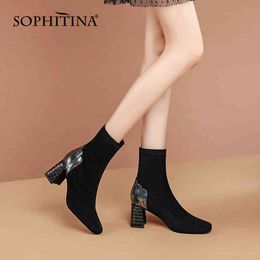 SOPHITINA femmes bottes élégant tissu extensible de haute qualité à la main bottes moyennes motif serpent décoration femmes chaussures SO694 210513