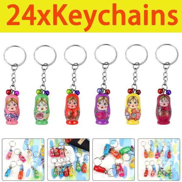 Clasificación de juguetes apilables 24 piezas Mini juguetes Muñecas rusas de madera Llavero Muñecas apilables de madera Muñecas Matryoshka Colgante para niños Regalos Bolsa de llaves de coche 240118