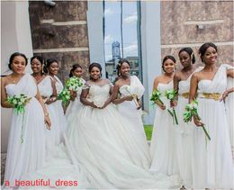 Zuid-Afrikaanse chiffon Lange bruiloft gasten jurken een lijn Eén schouder elegante bruidsmeisjes Maid of Honor Toga Plus Size