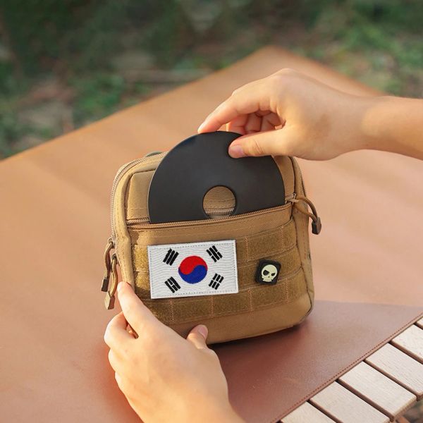 Corée de la Corée du Sud Tactical Patch Broidered Tactical Stickers Hook Military Hook and Loop Fattor pour vêtements Chapeau de sac à dos