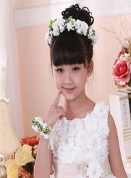 South Corée Enfants039s Couronne de couronne Han Edition Simulation Girls Fleur de pneu Garland Couronne d'accessoires de robe de mariée3961669