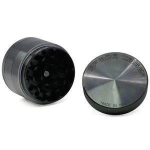 Space Case Herb Grinder 55mm 63mm Spacecase Cigarette Tobacco Dry Herbal 4 Layer Parts Aleación de aluminio Molinillos de metal Fumar DHL