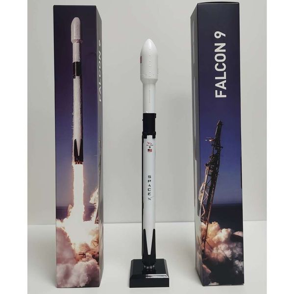 Modèle d'affichage de fusée moulé sous pression en alliage métallique Space X Falcon 9 1/233