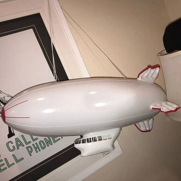 Spaceship PVC Modèle de dirigeable pour enfants Gift Birthday Gift Iatable Summer Outdoor Funny Toys
