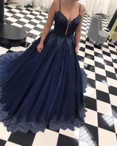 Spaghetti Navy Blue A-Line Prom Dresses met Applicaties Beaded Lace-Up Back Graduation Party Gowns Vestido Formature