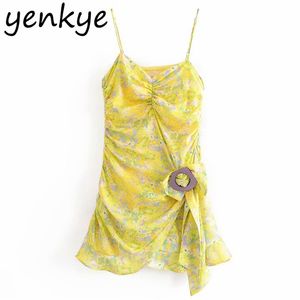 Spaghetti Strap Jaune Floral Print Dress Femmes Sans Manches Ourlet Asymétrique À Volants Sexy Summer Mini Romantique Party 210514