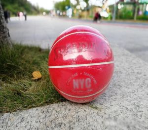 SPALDING S U P Co firmado Merch pelotas de baloncesto plateadas negras Edición conmemorativa Tamaño del juego de PU de alta calidad 71978816