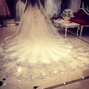 Étincelle Cathédrale Longueur Voiles De Mariée Cristal Perlé Dentelle Appliques De Luxe Long Tulle Voile De Mariage Ivoire Blanc Couleur 2023 Accessoires De Mariage