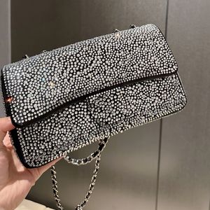 Sacs à rabat étincelants avec diamants pour femmes, strass scintillants, matériel en métal argenté, chaîne en cuir, bandoulière de styliste de luxe, sacs à main Jumbo 25C