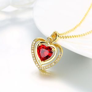 Chaîne de collier avec pendentif en or jaune 18 carats pour femme avec cœur étincelant et rubis