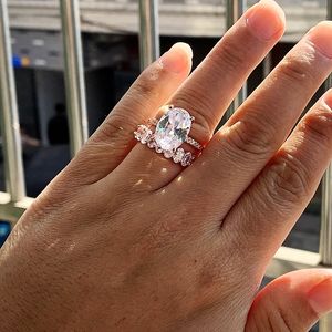 Sprankelende grote CZ Diamond Ring Luxe Sieraden Copuple Ringen 925 Sterling Silverrose Gold Fill Oval Cut Women Wedding Bridal Ring Set Gift