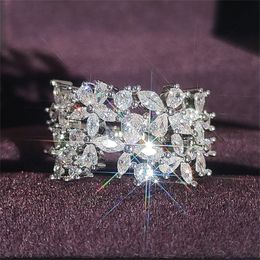 Bijoux de luxe étincelants Micro Moissanite diamant anneaux pour femmes CZ Zircon fleur bague de mariage cadeau anillos
