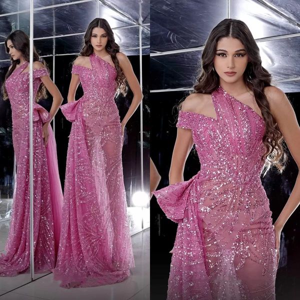 Lentejuelas brillantes Vestidos de baile Un hombro Vestido de noche sin mangas rosa Apliques por encargo Ilusión de encaje Mujeres Vestido formal de fiesta de celebridades