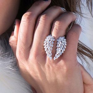 Sparkling vintage mode sieraden sterling sier volledige marquise gesneden witte topaz cz diamant eeuwigheid vleugel bruiloft veer verstelbare ring
