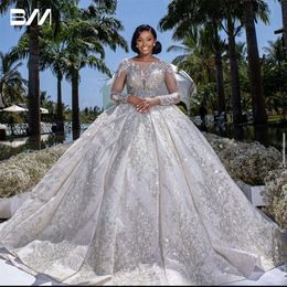 Sparkly Ball Wedding Dress Long Illusion Sleeve schep nek kralen bruid jurken Arabische bruidsjurk vestidos de novia