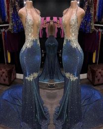 Sparkly Blue White Lades Mermaid Prom Dresses Sexy Halter Plunging Neck Appliques Top Open Back Long Evenin partyjurken BC40742634440