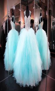 Robe de bal en cristal Sparkly Crystal Robes Quinceanera Robes 2019 Modest Ruffles Puffy Jirts Sweet Sixteen Prom Masquerade Robes7395510