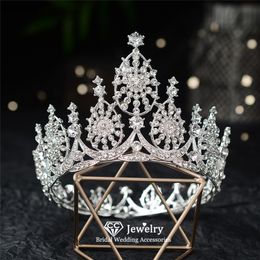 Sparkly Crystals Bridal Crown Headpieces Gold Silver Royal Queen Tiaras Hairband Vrouwen Haaraccessoires voor bruiloft verloving Prom Hoofdkleding sieraden CL1660