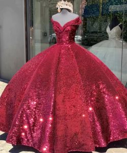 Sparkly Dark Red Quinceanera -jurken pailletten van de schoudervloerlengte Zoet 16 Pageant baljurk op maat gemaakte formele ocn slijtage Vestidos 403