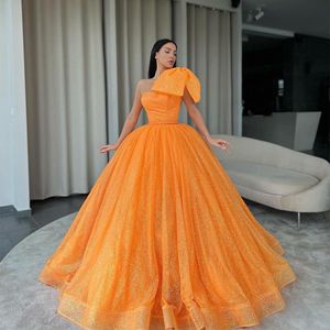 Sparkly Orange Tule prom kleedt een schouder lange optocht jurken vrouwen avond formeel feestjurk