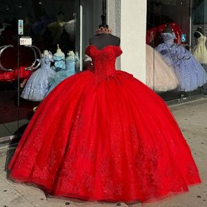 Robe de Quinceanera rouge scintillante sur l'épaule chérie cou appliques de dentelle perles Tull princesse robes de soirée de bal robes de 15 Quinceanera