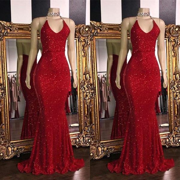 Paillettes rouges scintillantesSexy col en V dos nu robes de bal 2019 Halter sirène longues robes de bal dos bas robe de soirée arabe BC1085314K