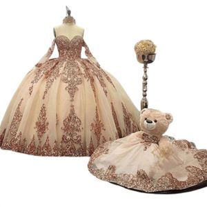 Sparkly Rose Gold -pailletten Quinceanera -jurk 2024 met flare mouwen Princess Assepoester Sweet 16 jaar Dress Vestidos de 15 anos korset vat vijftien verjaardagsjurk
