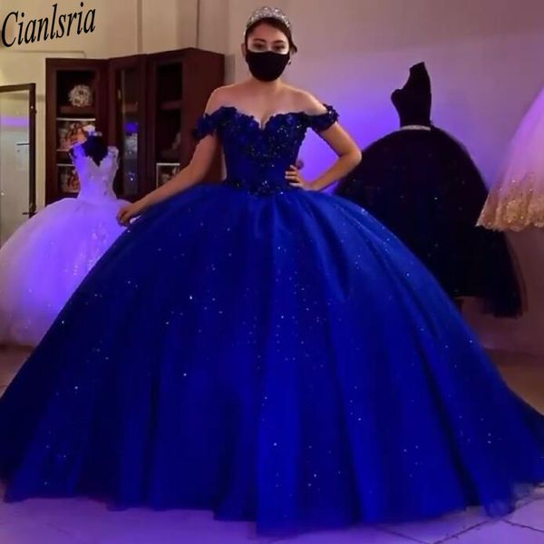 Robe Quinceanera bleu Royal scintillante, élégante, épaules dénudées, paillettes, à volants, Corset bouffante, robe de bal, Style de luxe, 2024