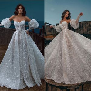Sparkly lovert een lijn trouwjurk afneembare gezwollen bruid jurken met korte mouwen sexy illusie vissen bot bruidsjurken formeel
