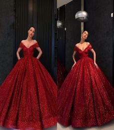 Sparkly Lades Wine Red Evening Quinceanera Dresses Ball Jurk V Neck Cap Korte mouwen met zakken Verjaardagsfeest Prom Formal D7951242