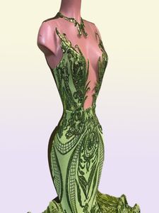 Paillettes scintillantes Olive Green Sirène Africain Robes de bal Black Girls Jewel Neck Illusion Long Graduation Robe plus taille formel SE9481610