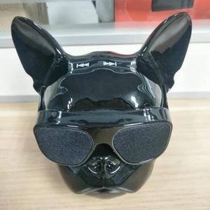 Conférenciers Cartoon New Aero Bull Dog Wireless Bluetooth haut-haut-haut-parleur HiFi Personnalité extérieure Portable Mini Dog Head Gift Portable Gift