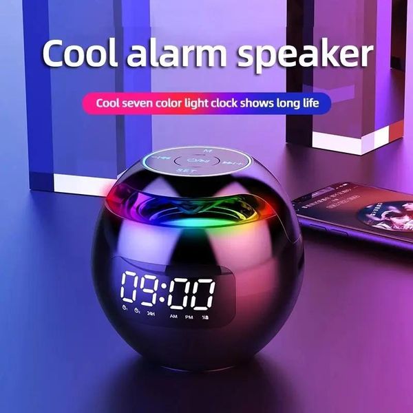 Altavoces G90 Nuevo reloj Altavoz Bluetooth colorido Mini portátil Tarjeta de bola para el hogar Bloqueo y carga Spray Bluetooth Inalámbrico Venta caliente 2023