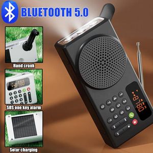 Luidsprekers Portable FM Radio Outdoor Emergency Radio Solar Hand Crank Bluetooth Speaker TF USB MP3 Player Power Banks met zaklamp