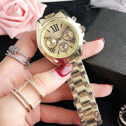 Special Brand Top Quality Women Fashion Casual Watch Big Dial Gold Man Wrist Wrists Luxury Amants Lady Male Couple Clock Class243F