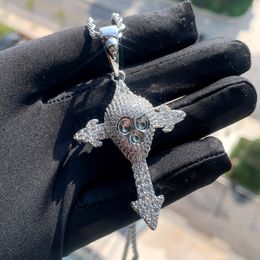 Croix de créateur spéciale avec pendentif à breloque crâne avec chaîne de corde Hip Hop femmes hommes entièrement pavé 5A zircone cubique Christ hommes cadeau bijoux