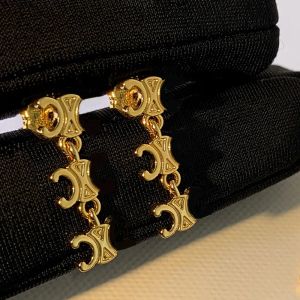 Speciale Designer Tassel Stud Earring Vrouwen Brief Lange Oorbellen voor Gift Party Mode-sieraden