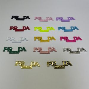 Parches de bricolaje con letras especiales para joyas de tela, accesorios para el cabello, parche de Metal con letras multicolor