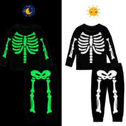 Speciale gelegenheden Halloween-kostuum voor kinderen Jongen Skelet Glow in the Dark Meisjes Eenhoornkostuums Carnaval Grappige kleding Cosplay Feestkledingsets 230906