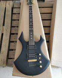 Speciaal gevormde zwarte lichaam elektrische gitaar met palissander toets, gouden hardware, accepteer maatwerk