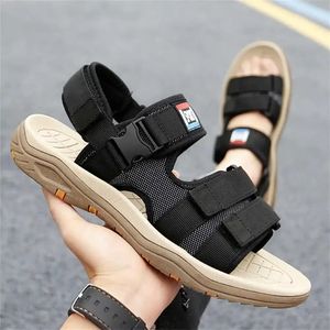 Taille spéciale tissu drop sandals Chaussures hommes Slipper Brand de luxe Sneakers VIP Lien Pretty Snekaers Wholesale 240415