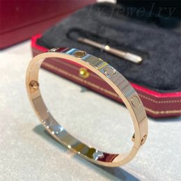 Bracelet de créateur classique homme simple amour diamant bracelet femmes hommes bracelets de luxe argent plaqué pulsera 3 couleurs ZB026 E23