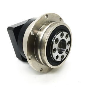 Ratio de vitesse 4-100: 1 Réducteur de planète hélicoïdal pour NEMA23 étape / 60 mm Motor DC CNC 3ARCMIN Round Fangement Planetary Gear Box Gear