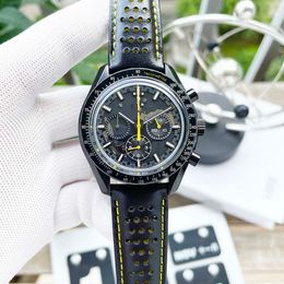 Speedmaster série boutique montre pour hommes design marque montre importé mouvement à quartz bracelet en cuir de veau montre étanche 43mm