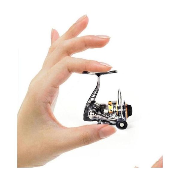 Carretes giratorios Power Fl Metal Mini Winter Fishing Fishing Reel Wheel de balsa de carpa pequeña para accesorios de pescado Delección de agua salada Deportes O DHW3L