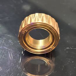 Spinning Top EDC Fidget Spinner Metal Adulto Descompresión Latón Magnético Juguetes de ocio 230818