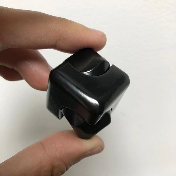 Spinning Top Square Fidget Spinner Cube EDC Aleación de metal Gyro Magic Dice Escritorio Ventilación Alivio del estrés Juguetes educativos para TDAH Autismo Niños Adultos 230826