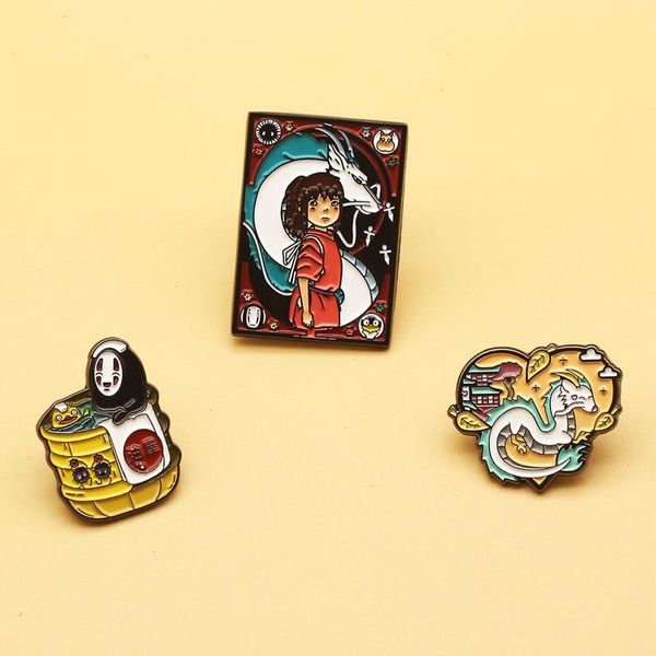 Broche de Tarot de dragón blanco de Spirited Away, insignia de Anime, Pin de chica oculta de Dios, accesorios de Anime, 3 estilos