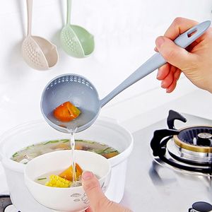 Lepels 2 in 1 Lange Handvat Soep Lepel Keuken Zeef Koken Colander Creatieve Scoop Plastic Gladtafel Servies Accessoires Tools