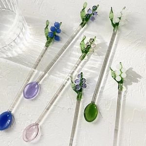 Cuillères créatives de milk de dessert de cloche orchidée colorée en verre transparent en verre mignon mignon manche à manche petite fleur fraîche